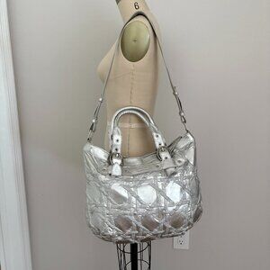 Stuart Weitzman Silver Hobo Shoulder Purse Satchel Luxury bag
